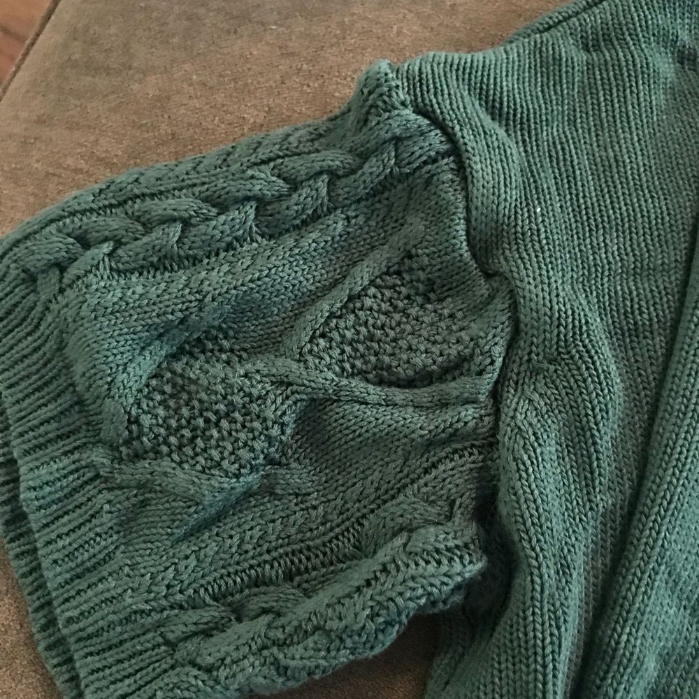 Boutique green sweater